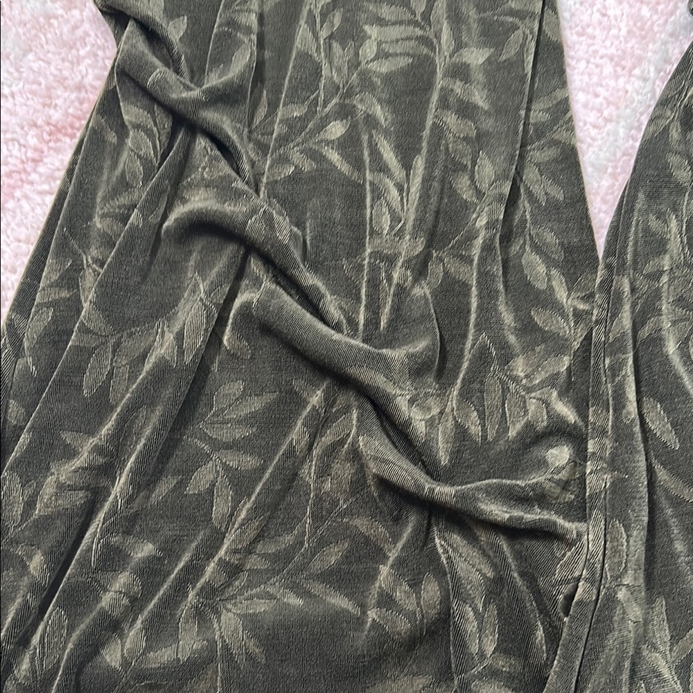 NWT Lee Anderson Wide Leg Ruched Pants Green Leaf Pattern Size Small Vacation - Picture 9 of 10